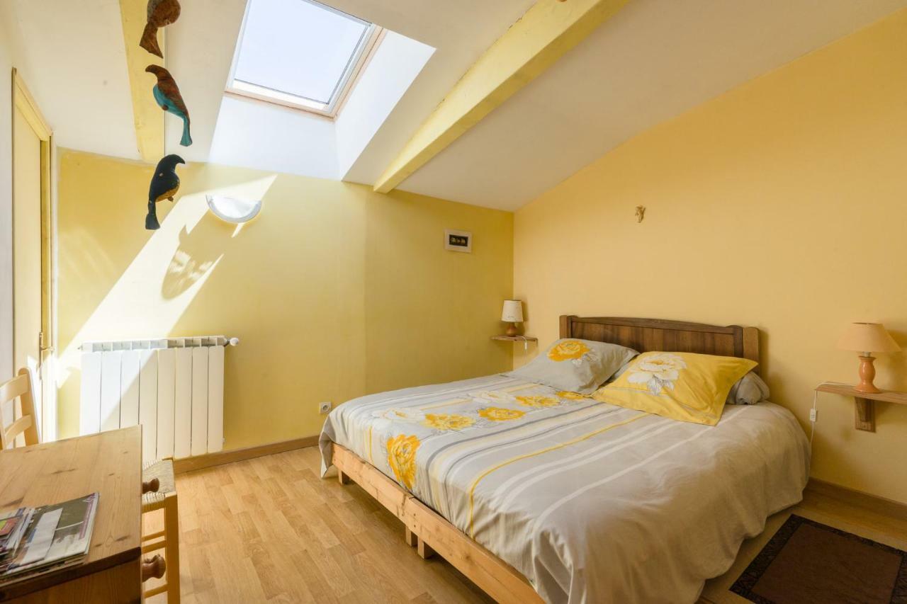 "Il Etait Une Soie..." Hotell Saint-Vincent-de-Barres Eksteriør bilde
